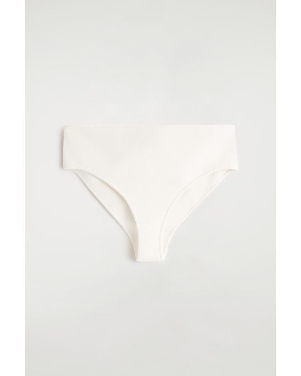 Shorts Micro di COS in Natural