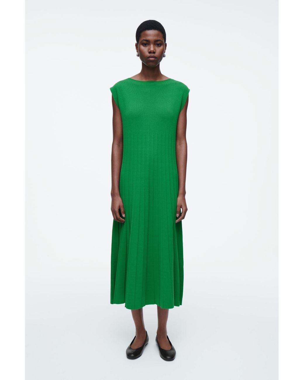 cos knitted bandeau maxi dress green Pleated in Cos clothing