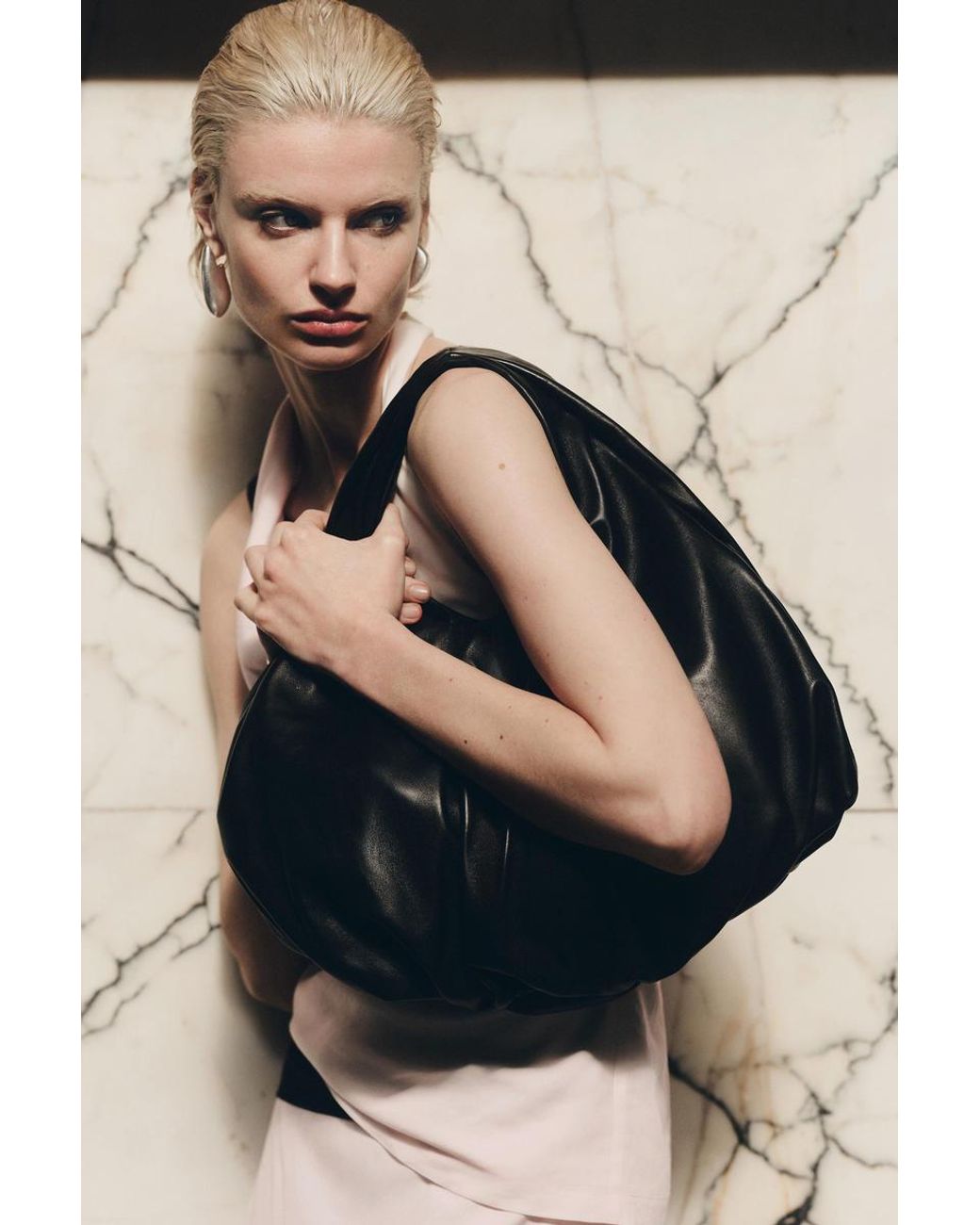 COS Cloud Tote in Black | Lyst