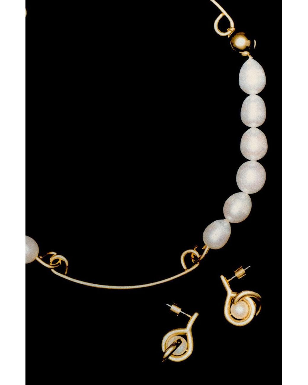 COS Metallic Freshwater Pearl Cuff Necklace