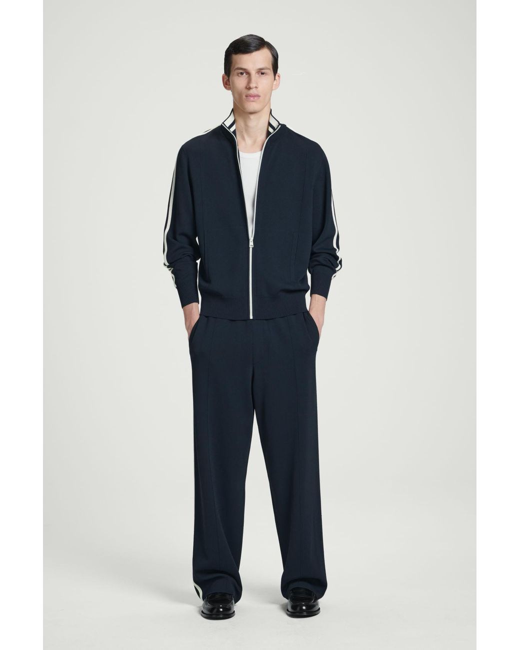 cos-Blue-Contrast-stripe-
