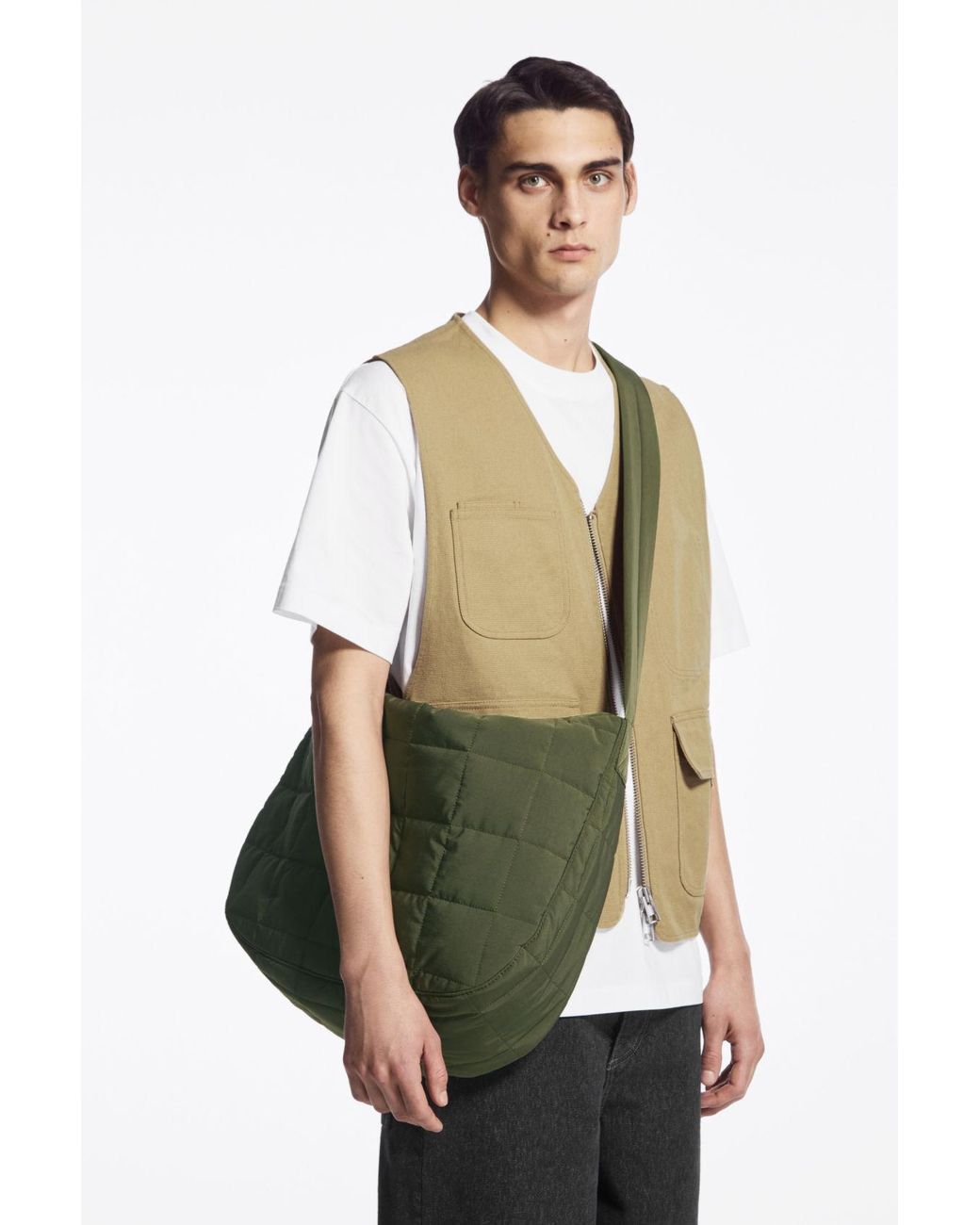 ◆大人気商品◆COS QUILTED MESSENGER BAG RIPSTOP◆送料込◆ QUILTED MESSENGER - RIPSTOP - KHAKI | COS