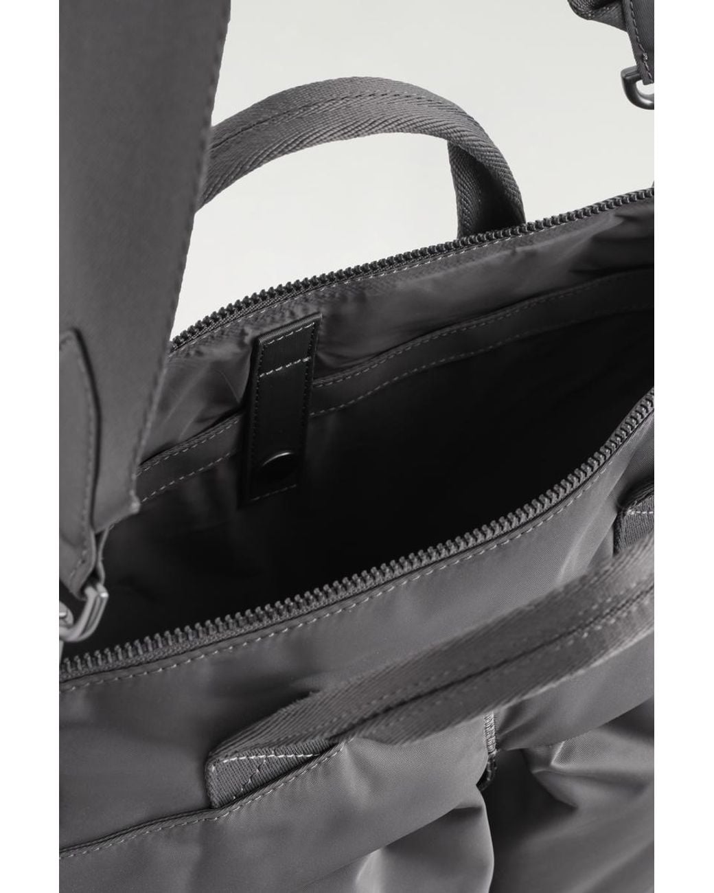 COS Transit Messenger Bag in Gray für Herren