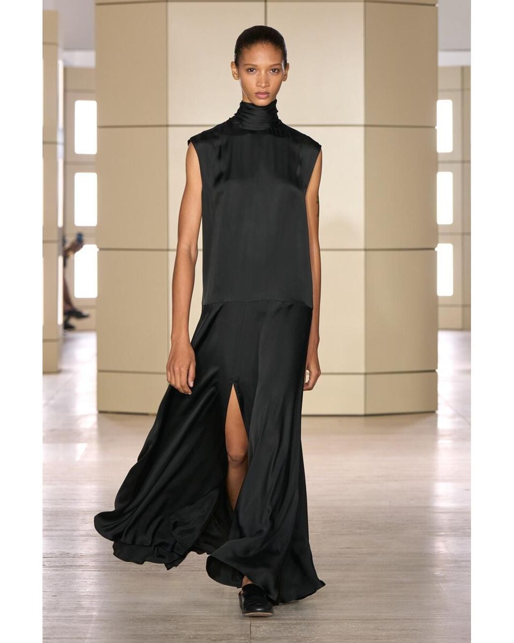 Abito Maxi di COS in Black
