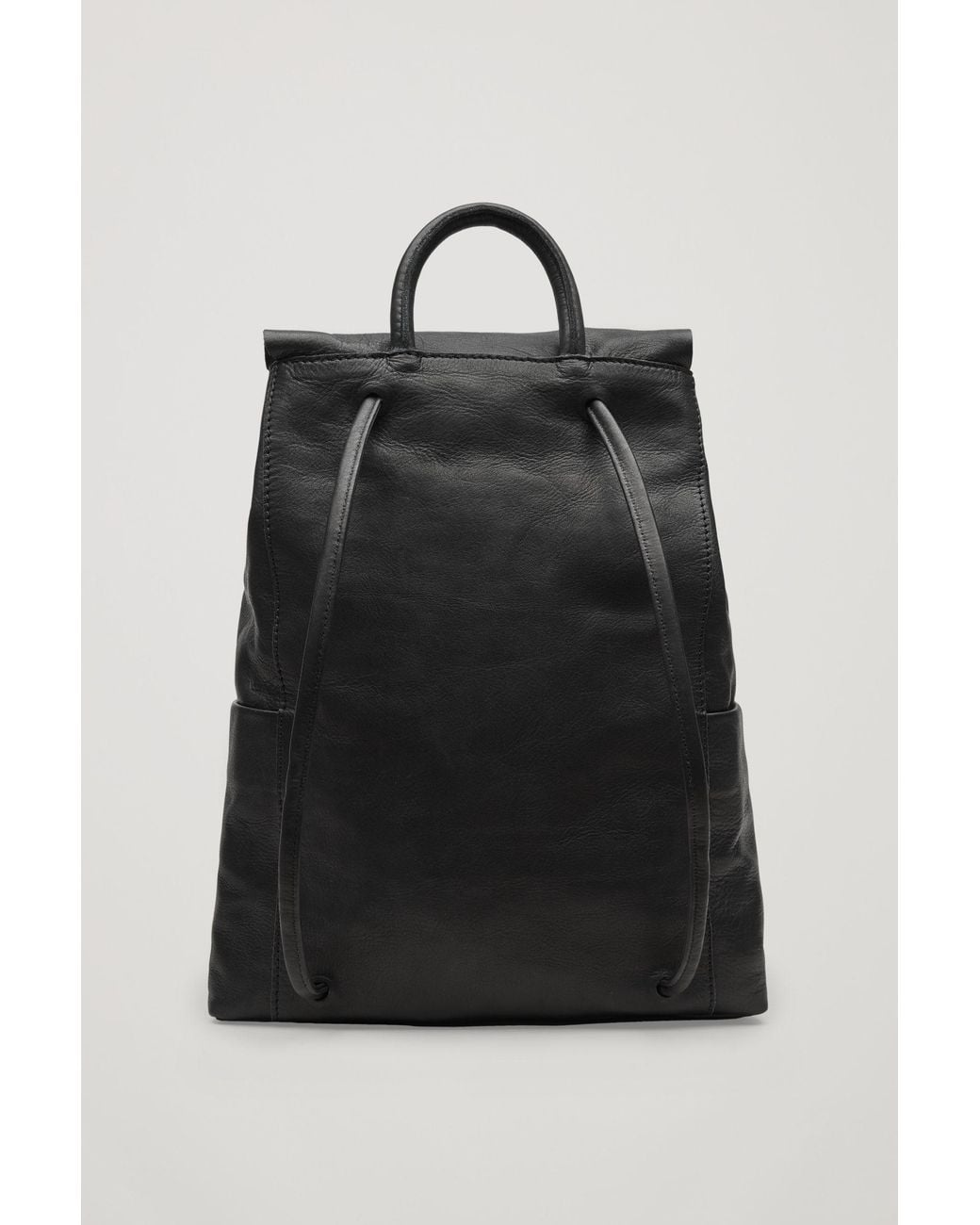COS Unstructured Leather Backpack in Black | Lyst display picture 1