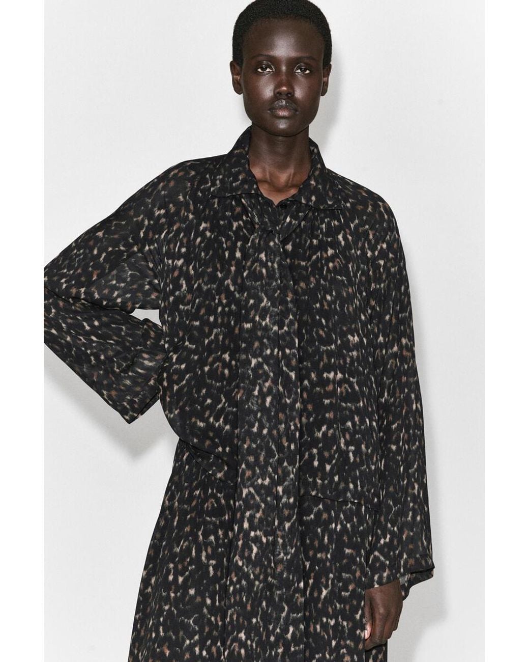 Abito Fluido Con Stampa Leopardata E Sciarpa di COS in Black