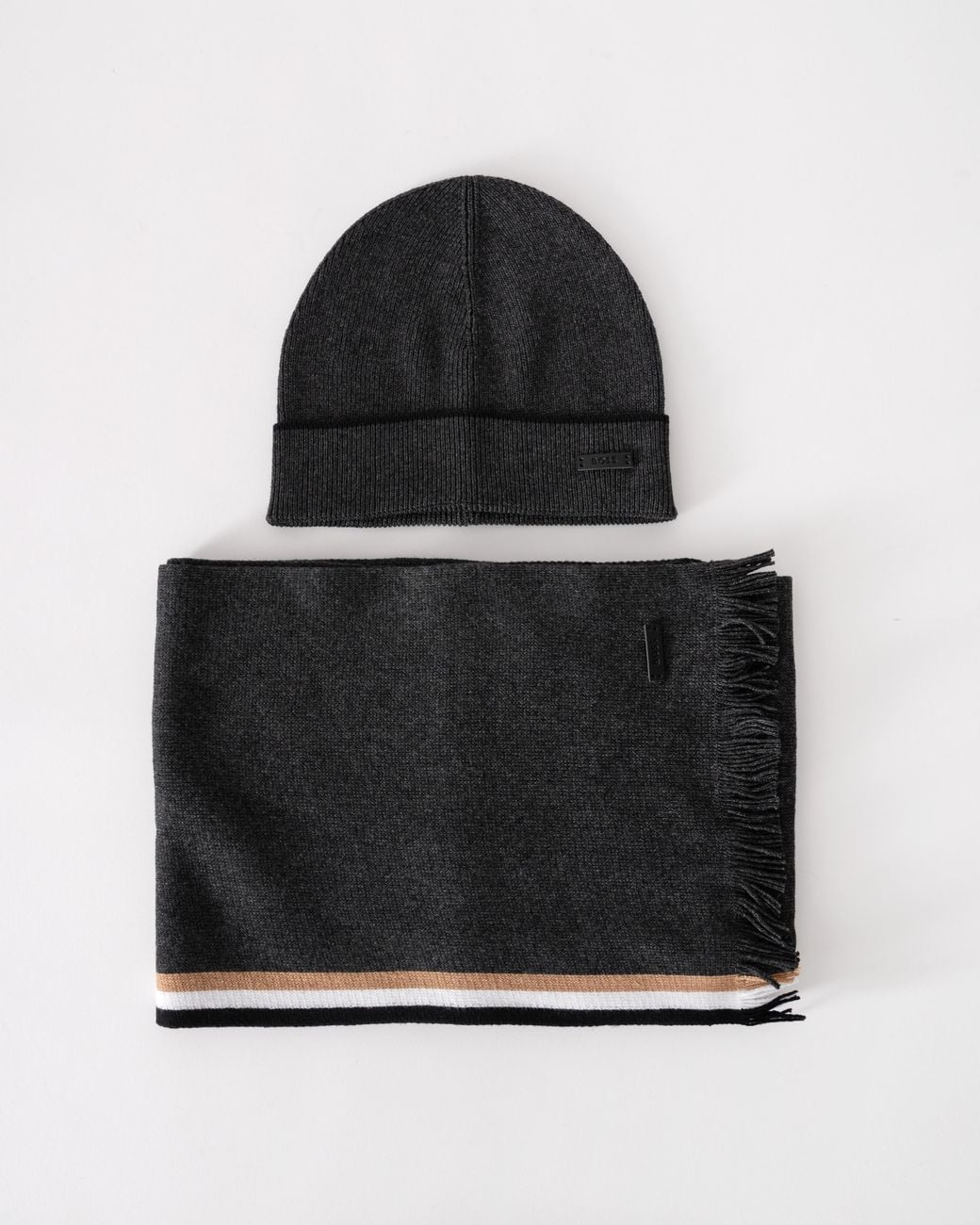 Boss Black Henzo Hat & Scarf Gift Set for men