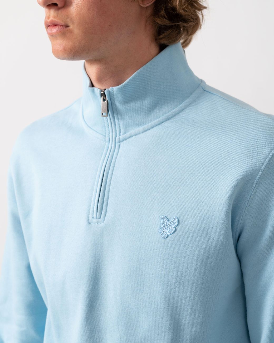 Lyle & Scott Blue Lyle & Scott Superfine Quarter Zip Sweatshirt for men