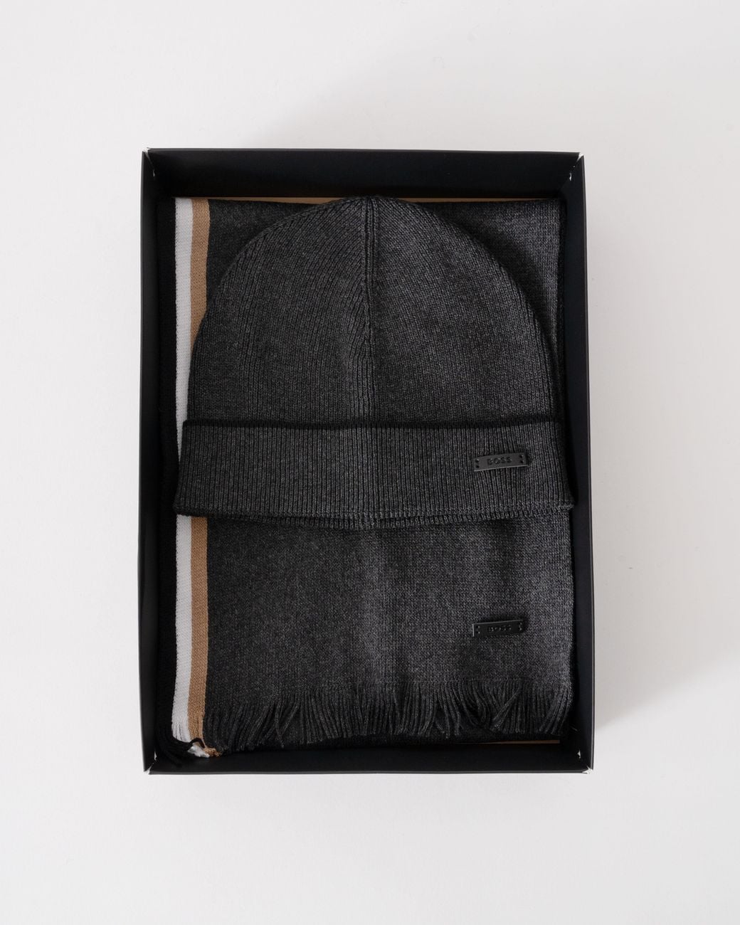 Boss Black Henzo Hat & Scarf Gift Set for men