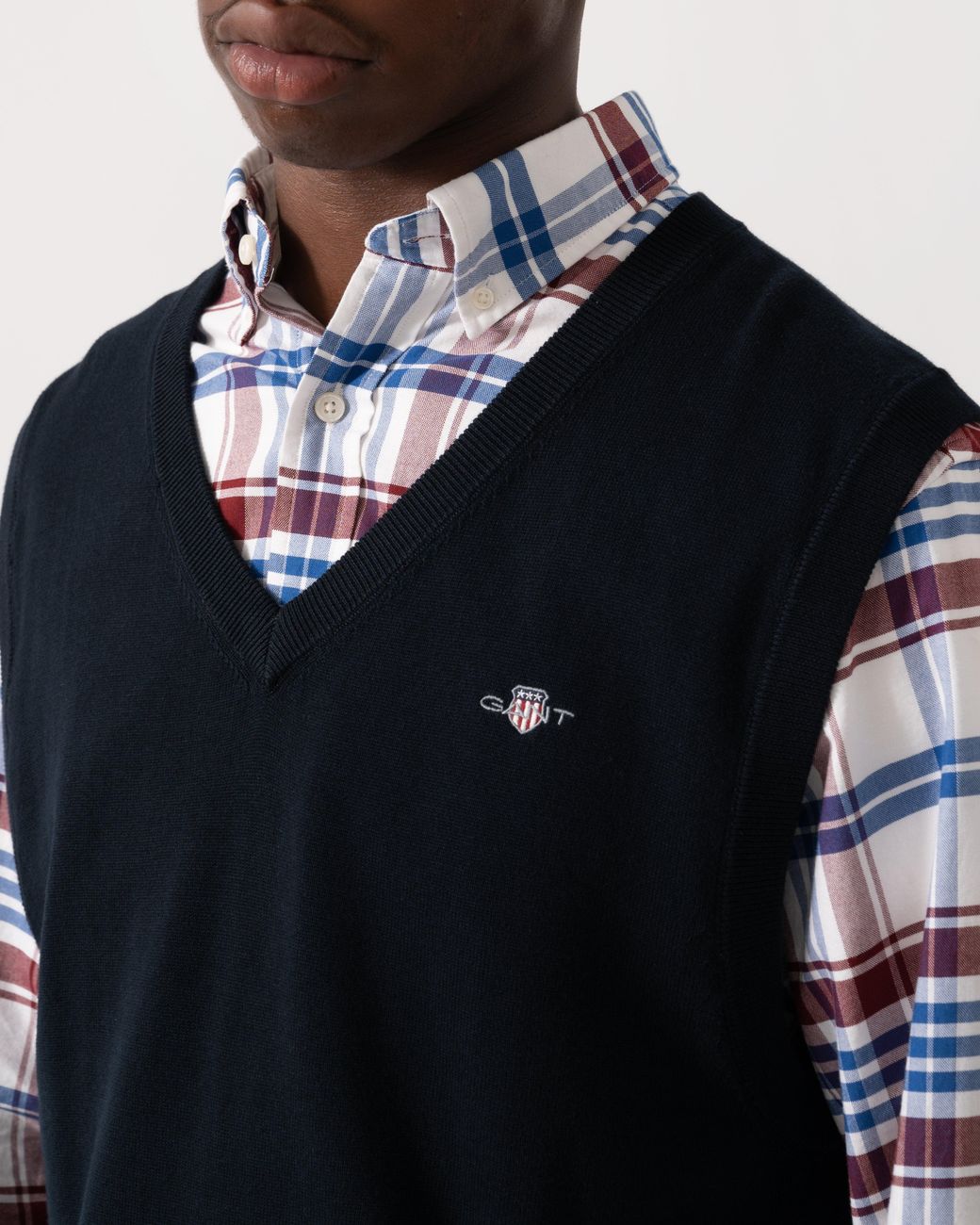 Gant Black Classic Cotton Knit Vest for men