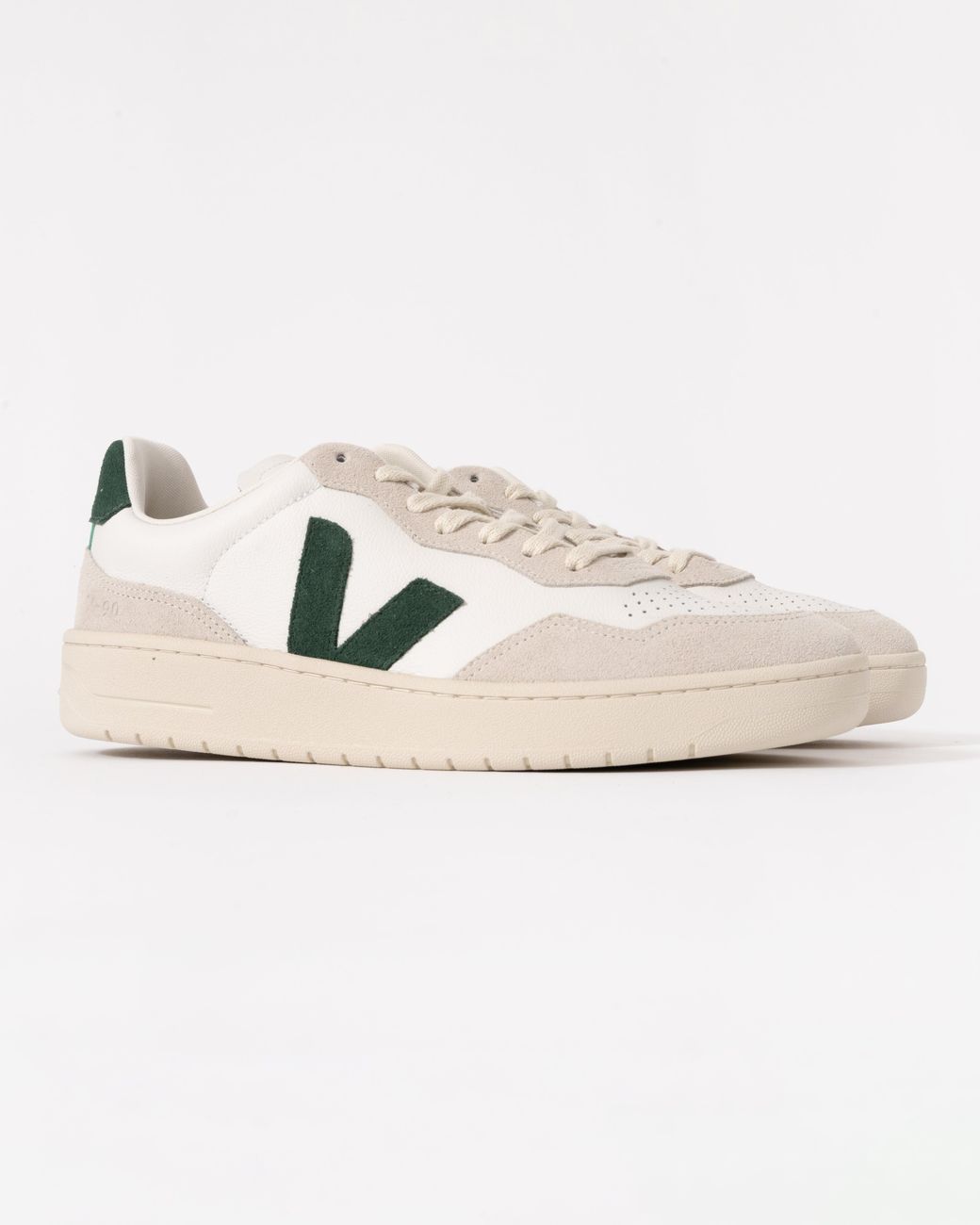 Veja White V-90 Ot Leather Trainers Uk8 Eu42 for men