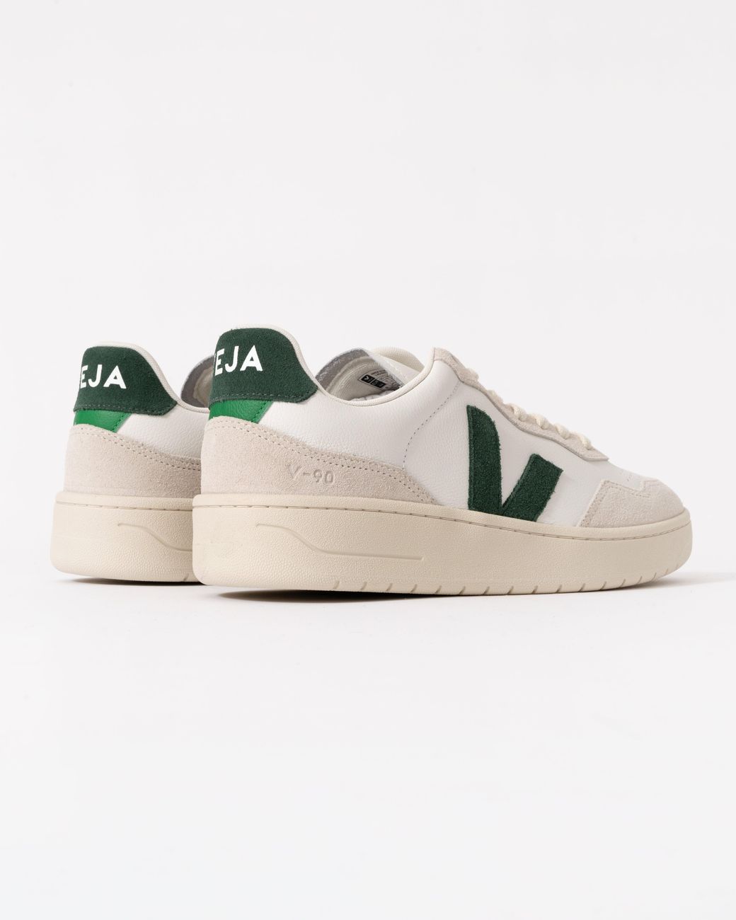 Veja White V-90 Ot Leather Trainers Uk8 Eu42 for men