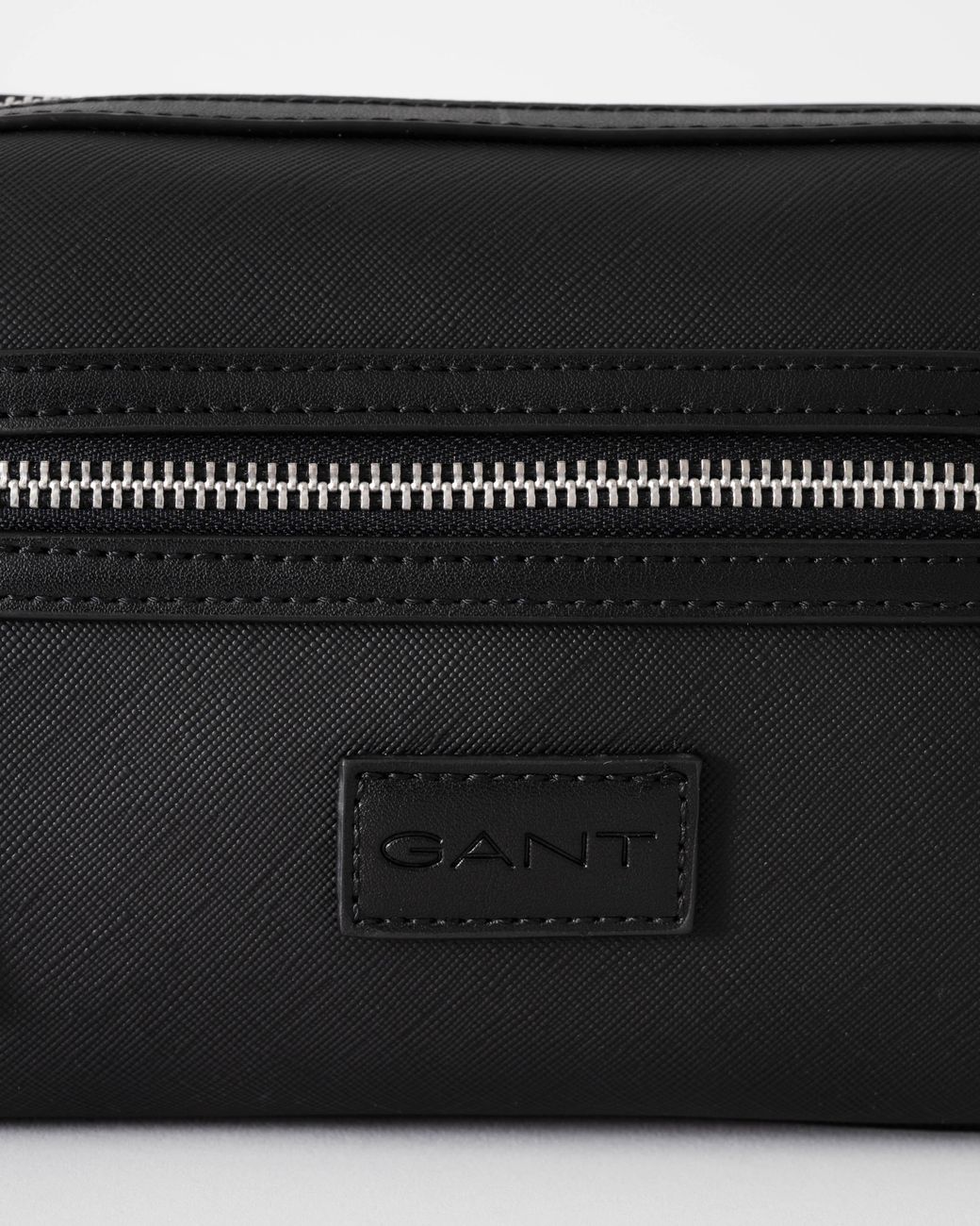 Gant Black Smart Casual Washbag for men