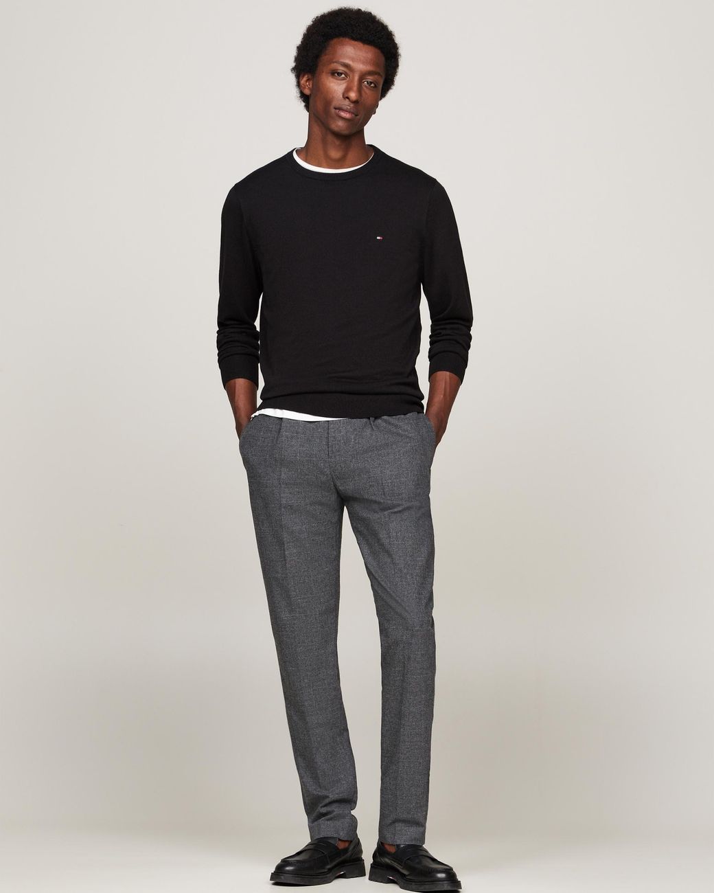 Tommy Hilfiger Black Core Essential Cotton Crew Sweatshirt for men