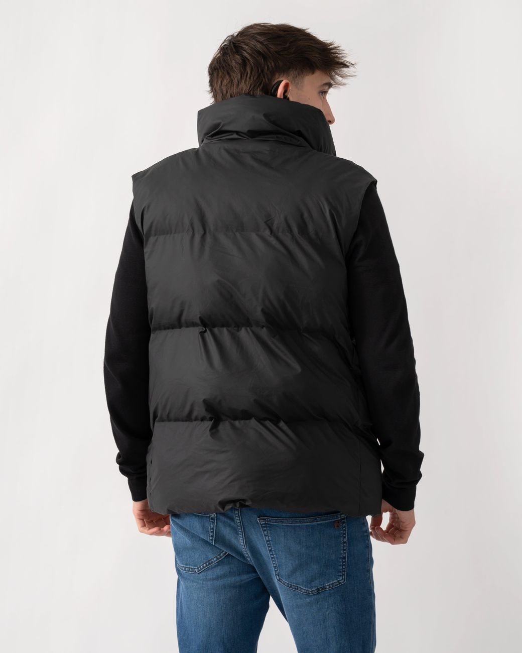 Rains Black Boxy Puffer Vest Size: M
