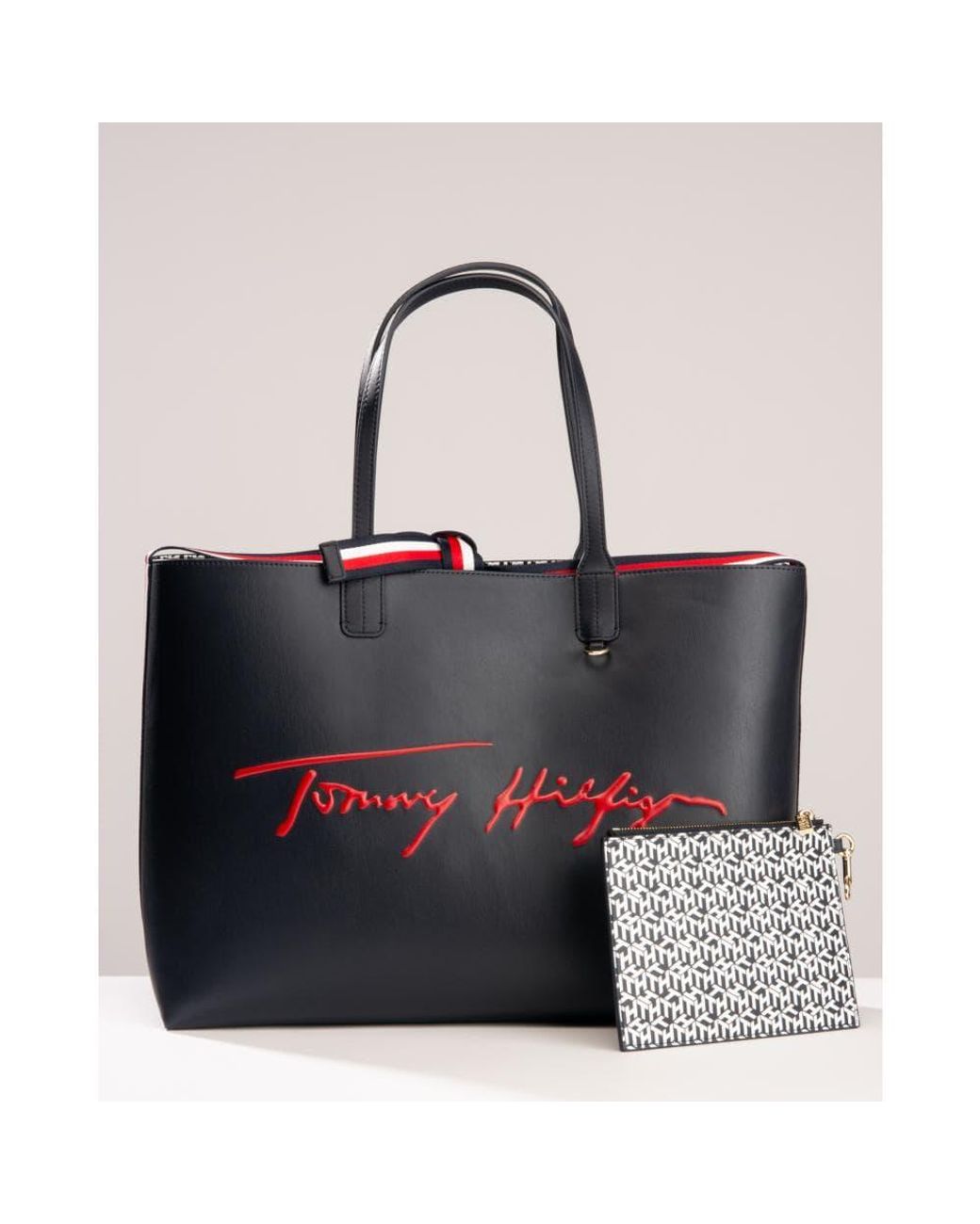 Tommy Hilfiger Iconic Signature Logo Tote Bag in Blue | Lyst Australia