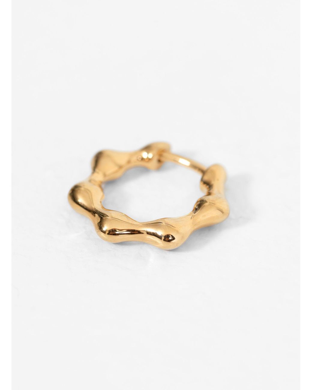 Maria Black Milla 9 Gold-plated Single Huggie Earring in White | Lyst