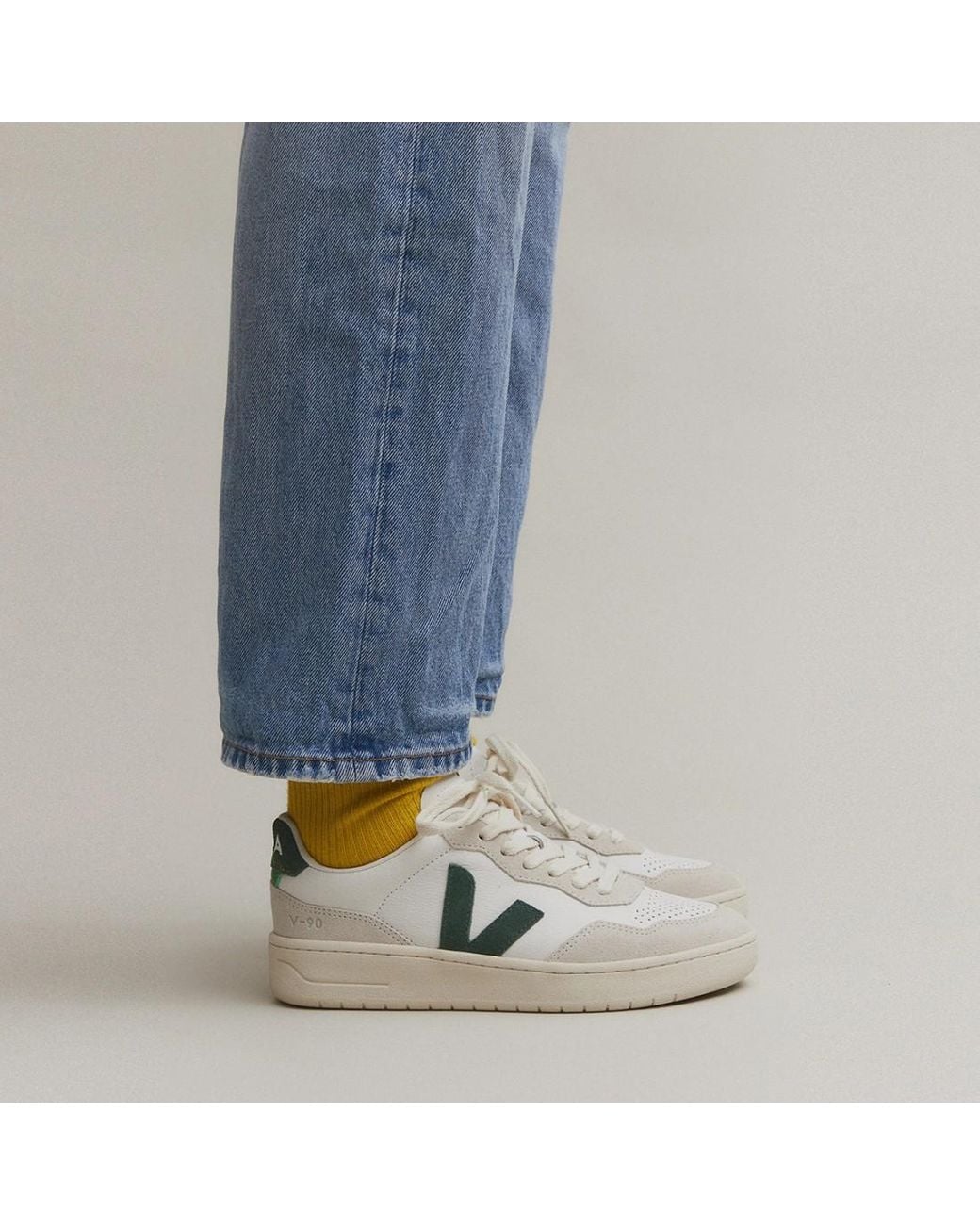 Veja Sneaker in White für Herren