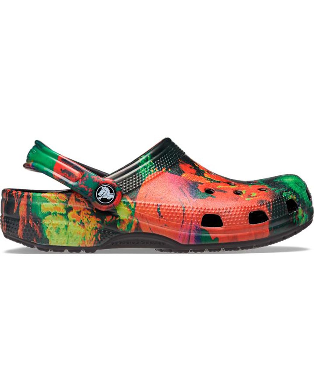 Crocsâ¢ Classic Cyber Beach Clog in Black | Lyst