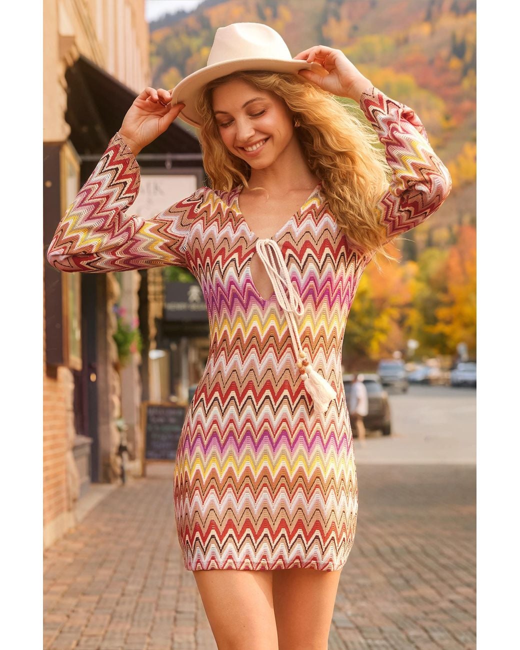 CUPSHE Alpine Glow Chevron Mini Jurk in het Orange