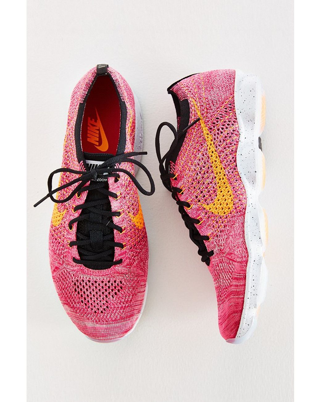 Moviente Escultura Rocío Nike Flyknit Zoom Agility Sneaker in Pink | Lyst
