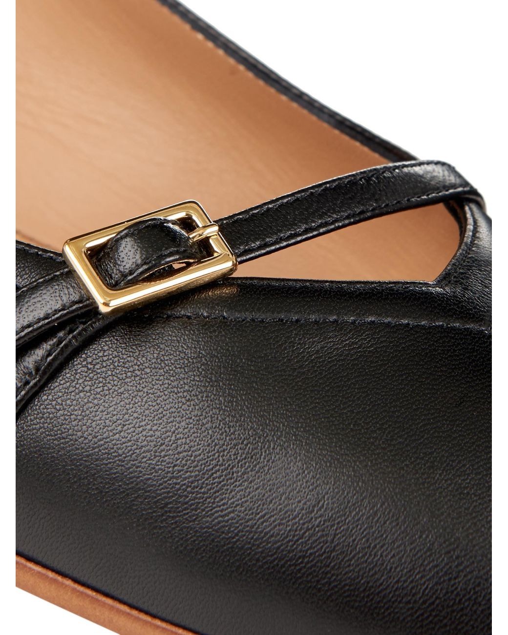Ferragamo Audrey Leather Flats in Black | Lyst