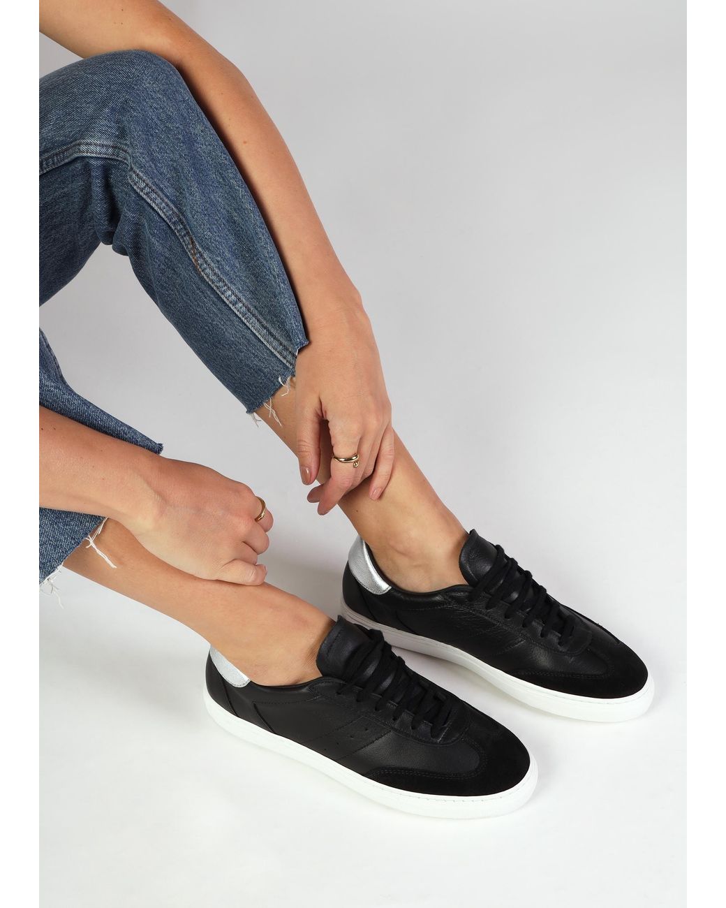 Daniel Black Thamby Low Profile Trainers