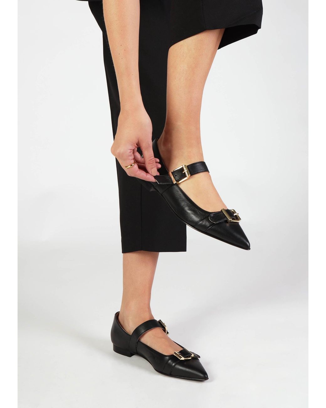 Daniel White Nancy Pointed Toe Pumps