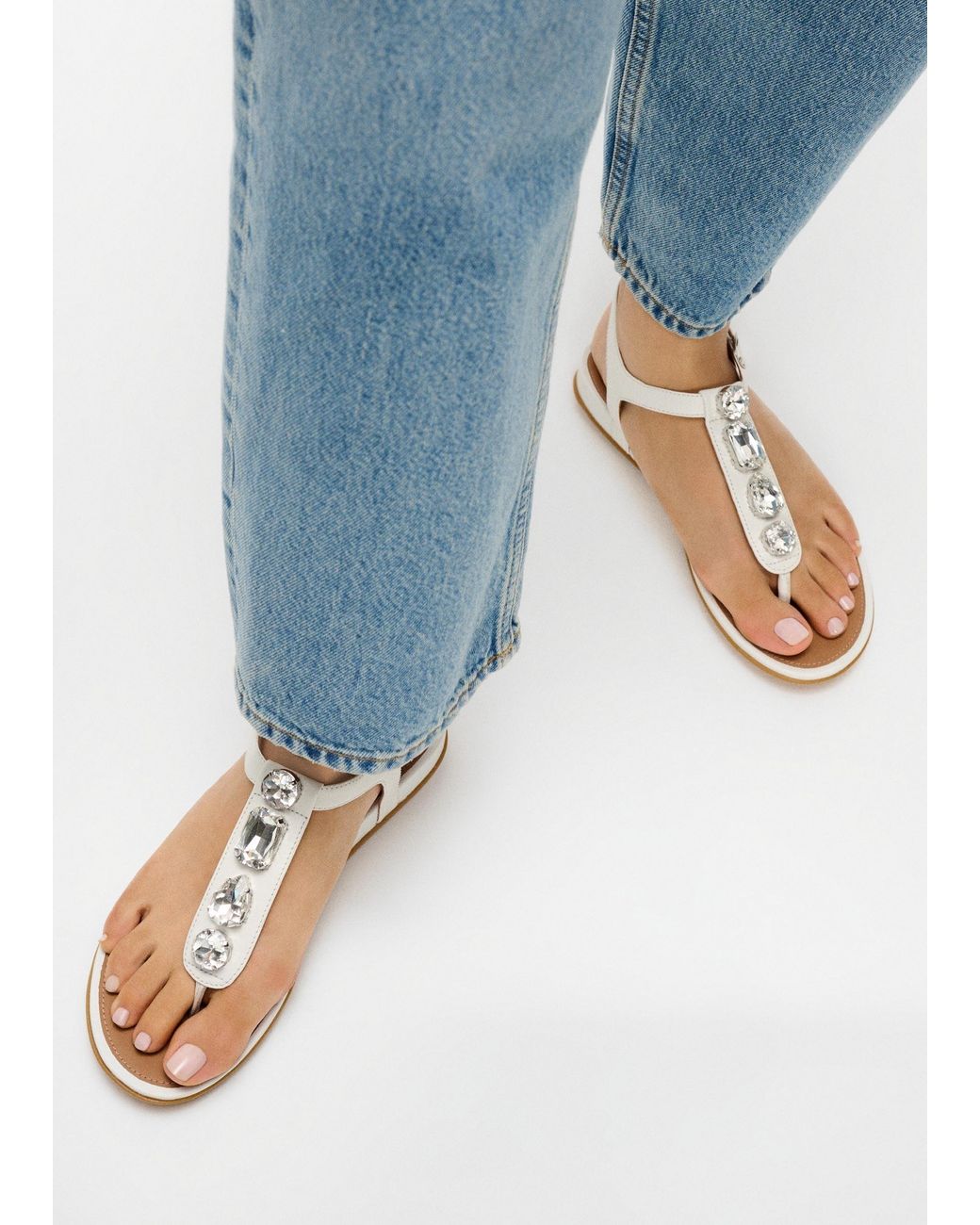Fitflop White Gracie Ultra Jewel Ultra Leather T-Bar Sandals