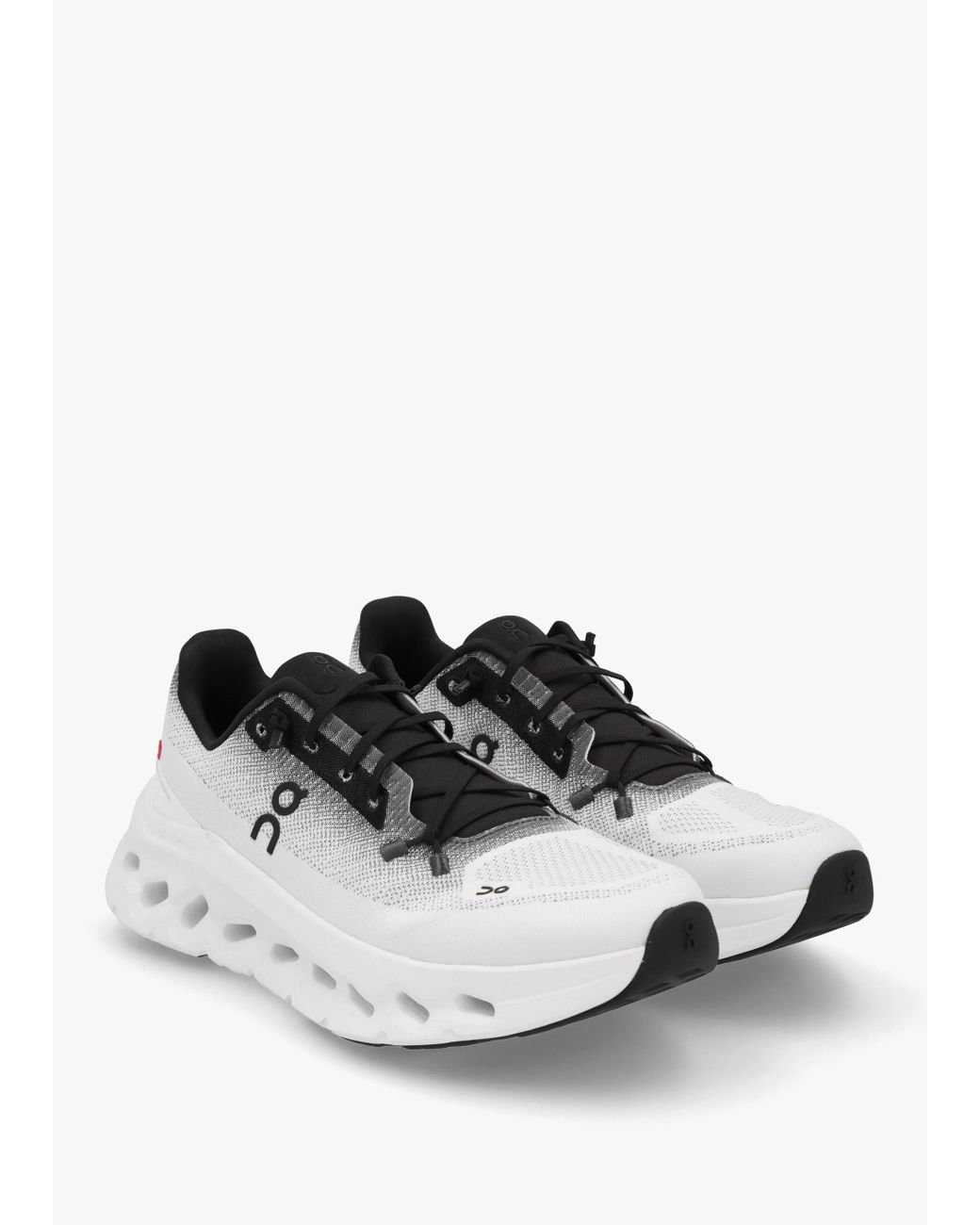 On Shoes Women's Cloudtilt Black Ivory Trainers in White | Lyst