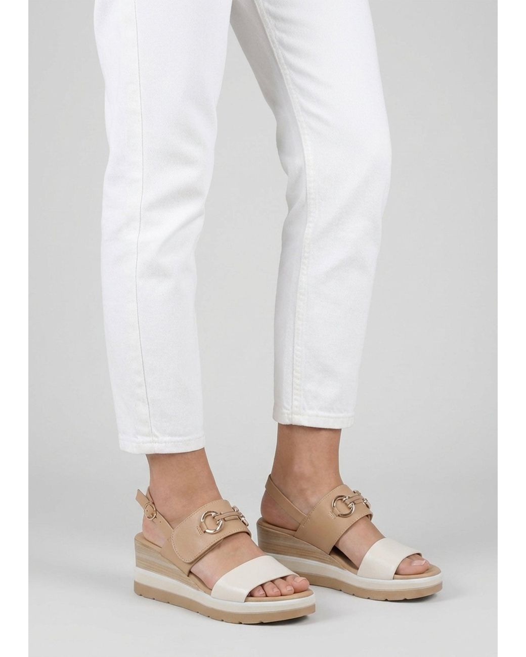 Daniel White Rovell Snaffle Low Wedge Sandals