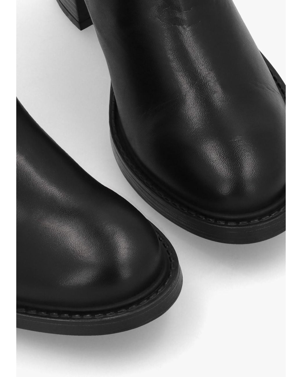 Daniel Ichels Black Leather Block Heel Chelsea Boots