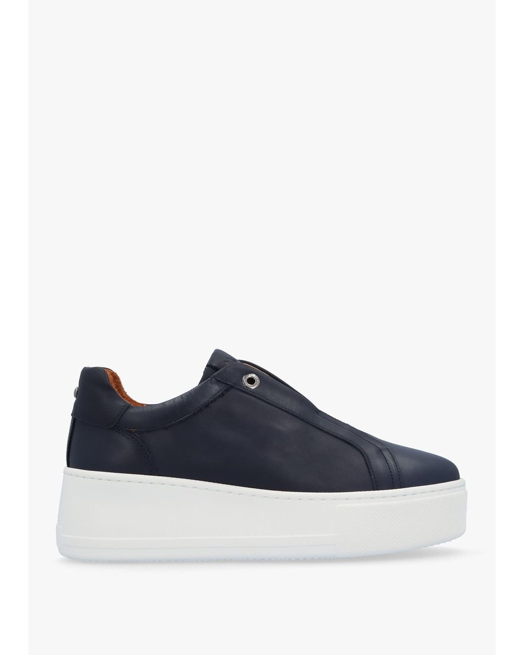 Moda in pelle navy trainers online