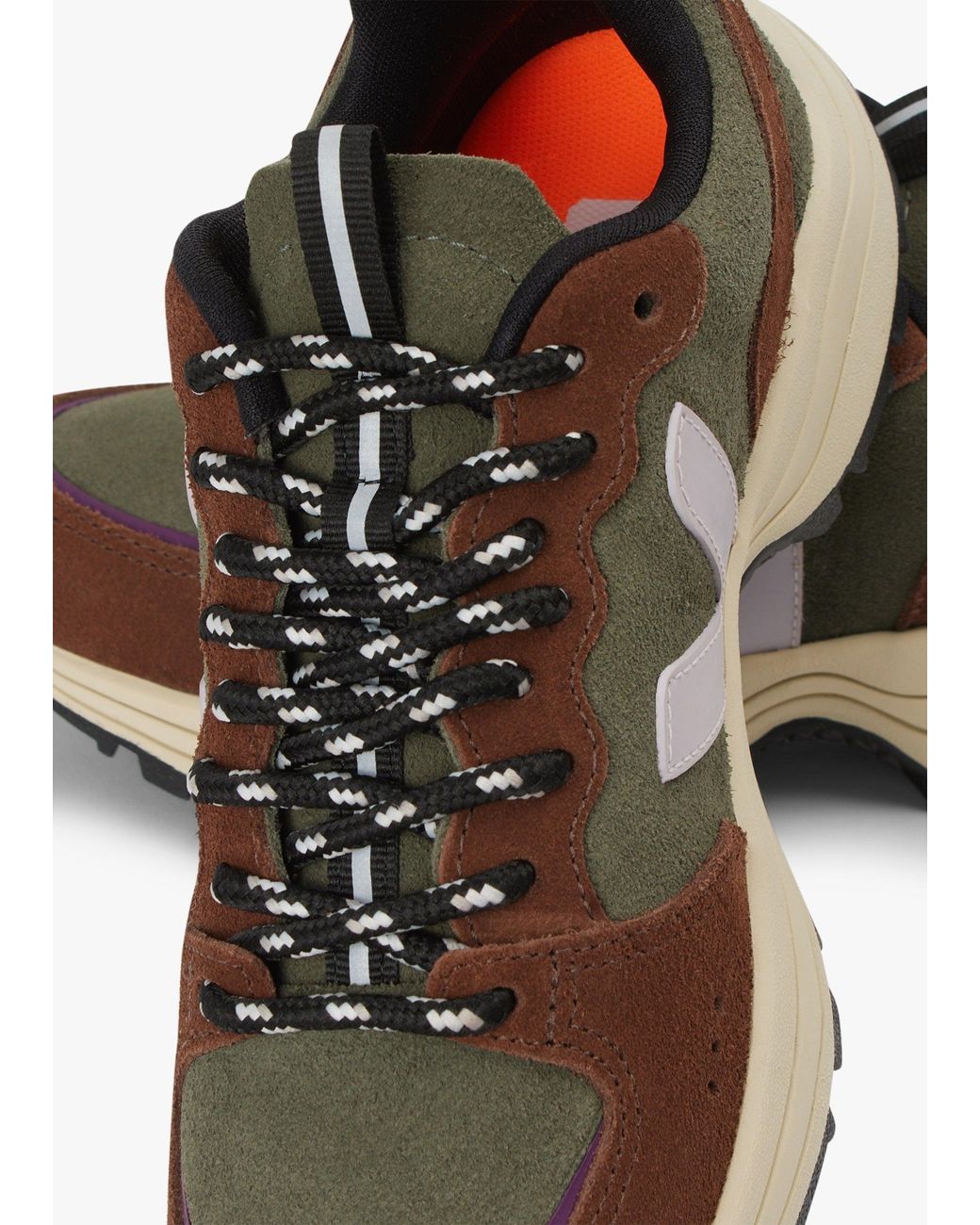 Veja Brown Venturi Vc Suede Trainers