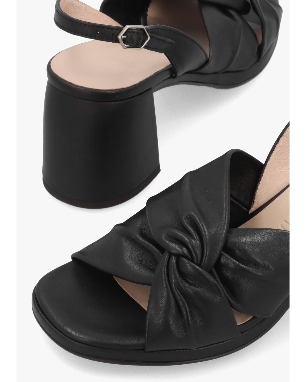 Wonders Black F-8202 Block Heel Sandals