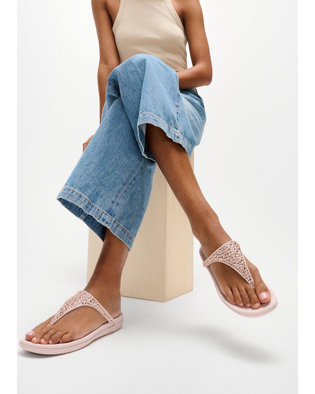 Fitflop Pink Solay Nude Rose Mixed Crystal Tote Post Sandals