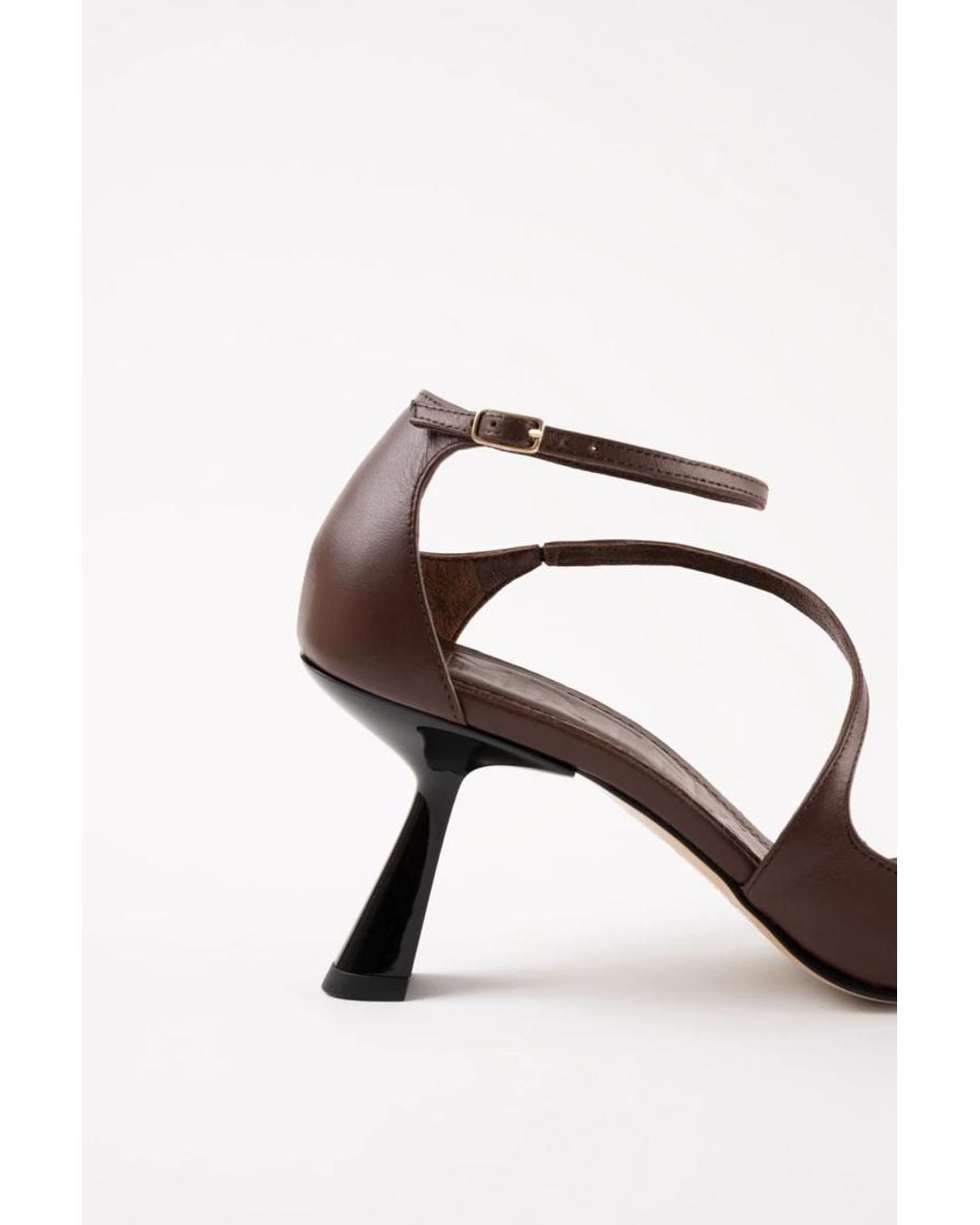 Souliers Martinez Pink Leather Heels