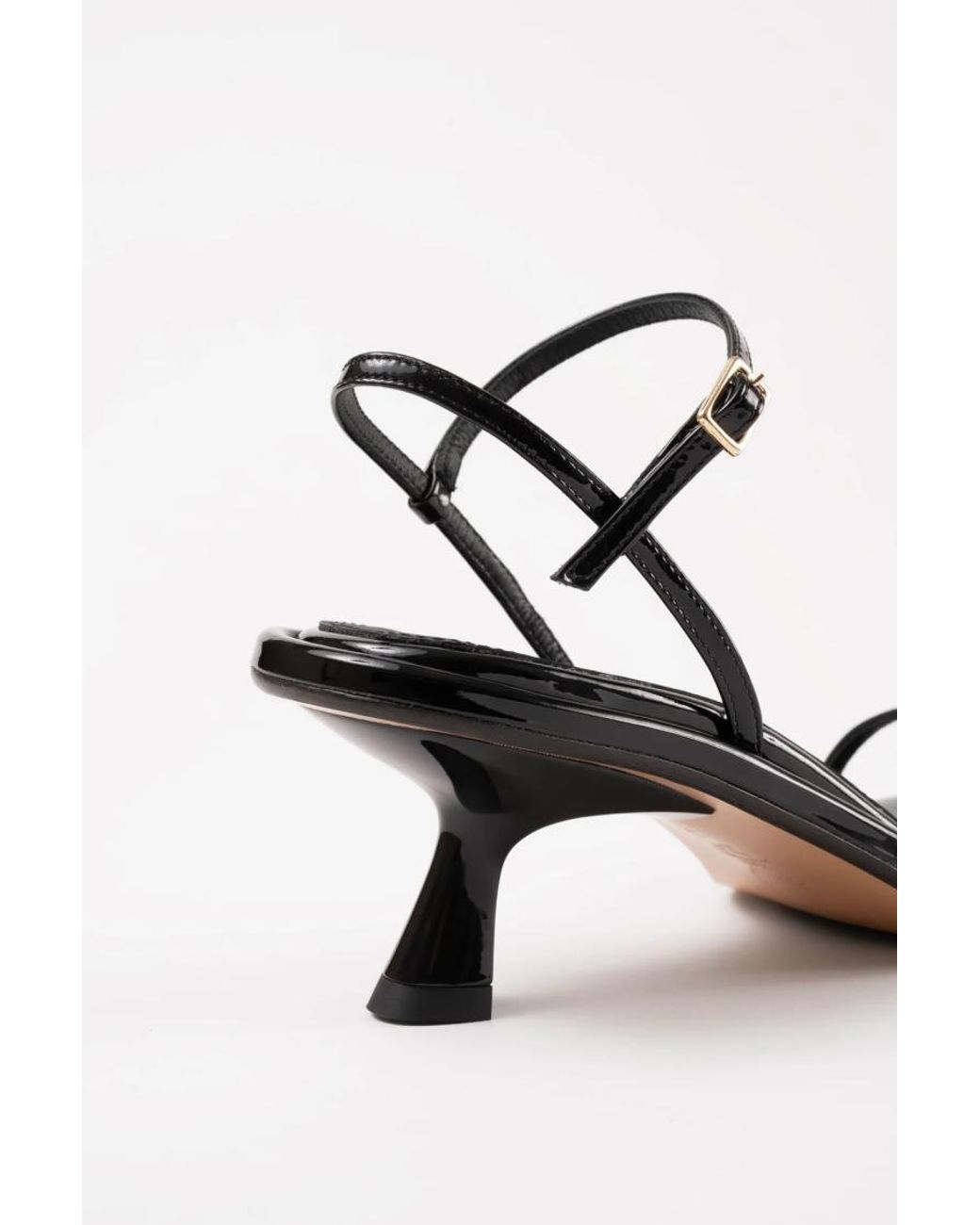 Souliers Martinez White Ankle Strap Heels