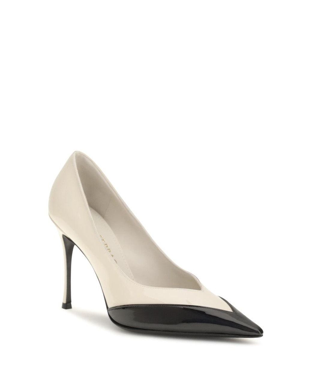 Ferragamo White Color Block Classic Pumps