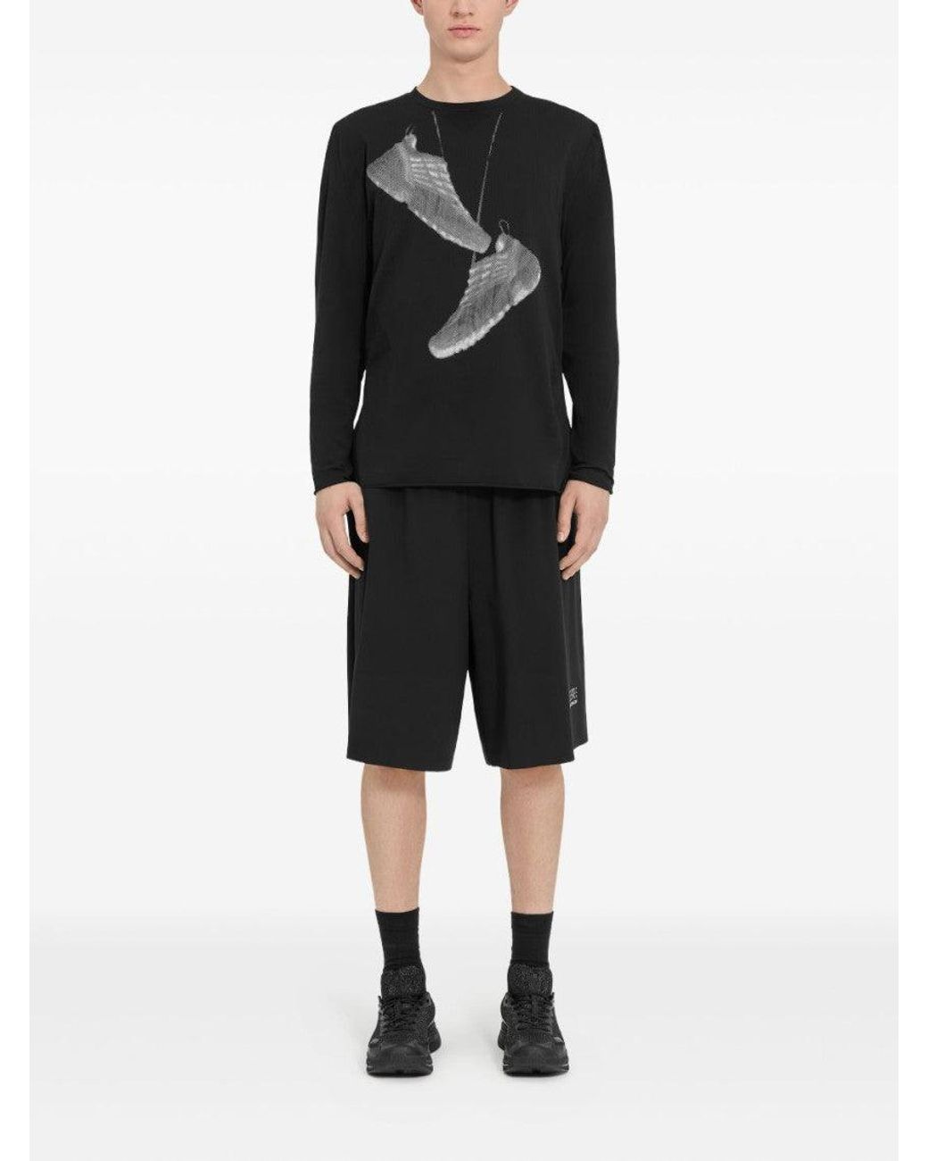 MM6 by Maison Margiela Black Roundneck Graphic T-Shirt for men
