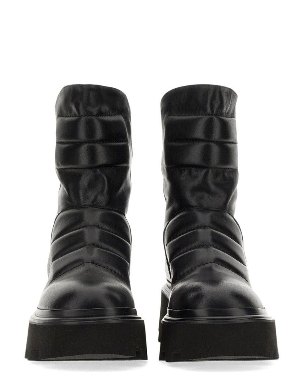 Elena Iachi Black Solid Boots