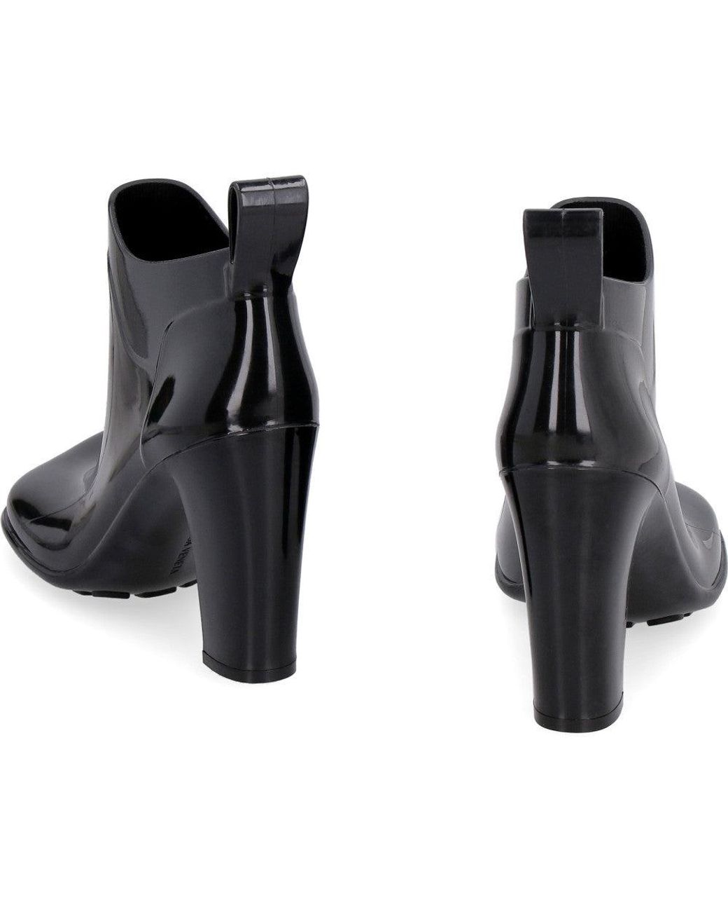 Bottega Veneta Black Solid Square Toe Boots