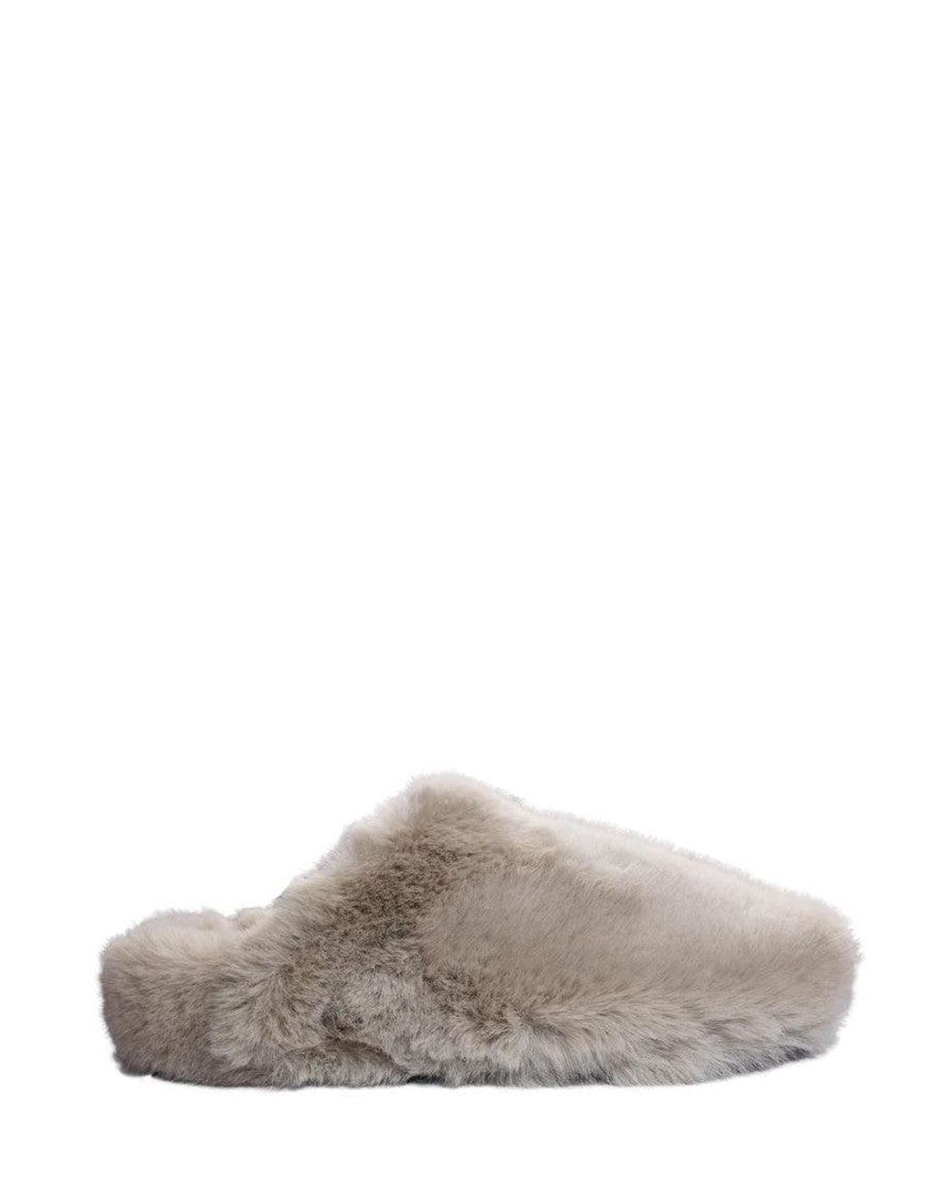 LA ROSE Gray Furry Slides