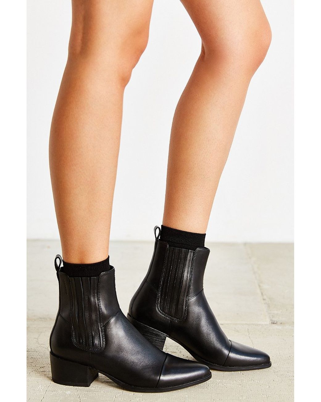 Vagabond Shoemakers Marja Pointy Toe Chelsea Boot in Black | Lyst