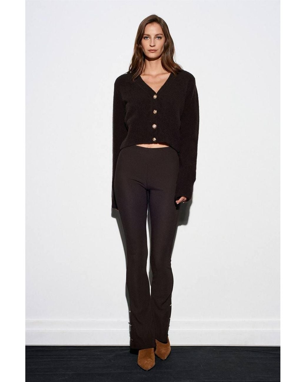 Dilvin Black High-Waist Flare Leggings With Button Hem Detail