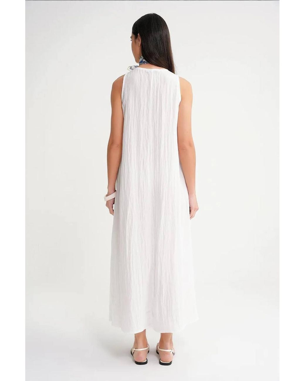 MixRay White V-Neck Maxi Dress