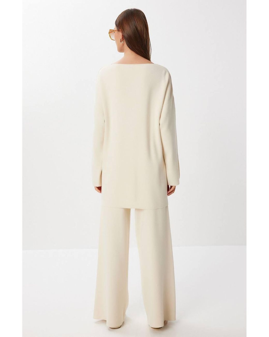 Happiness İstanbul Natural Oversized Tie Detail V-Neck Knitwear Two-Piece Set