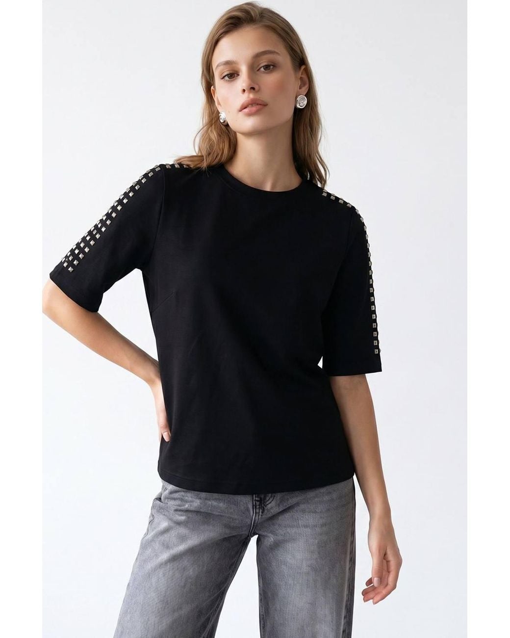 MixRay Black Crew Neck Stone Blouse