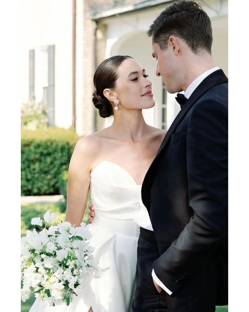 Latelita London White Flowers Pearl Earrings