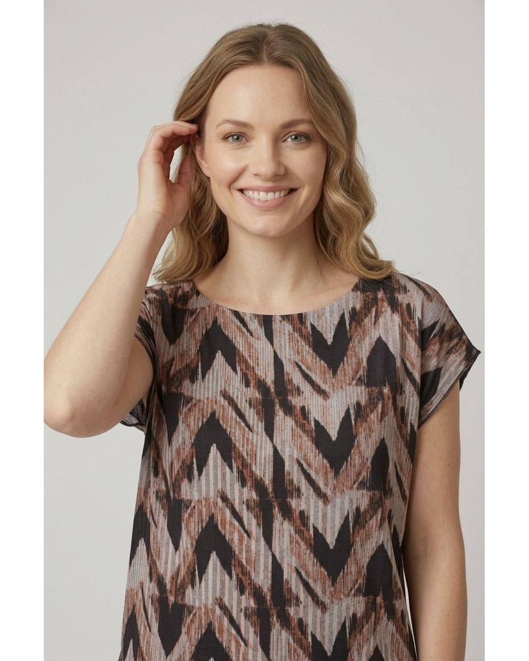 Izabel London Blue Printed Short Sleeve Relaxed Top